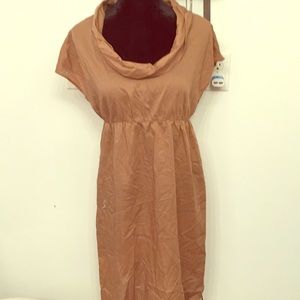 Brown dress